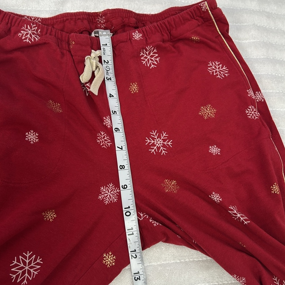 Red Snowflake Pajama Set - Picture 17 of 17